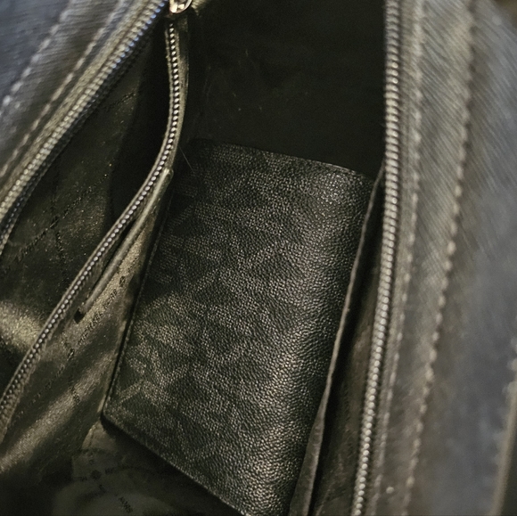 Michael Kors Selma Bag AND Wallet - Picture 4 of 6